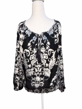 White House Black Market Black & White Damask Peasant Top